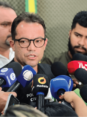 A Polícia Civil do Amazonas (PC-AM), por meio da 31ª Delegacia Interativa de Polícia (DIP) de Iranduba (a 27 quilômetros de Manaus), cumpriu, na última terça-feira (29) mandado de prisão temporária de Aleksandro Venceslau Marques Paco, 22, por extorsão mediante sequestro e roubo, ocorrido em setembro de 2024. A prisão ocorreu no bairro Novo Israel, zona norte.