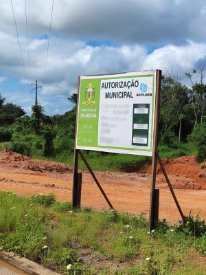 Fiscais do Instituto de Proteção Ambiental do Amazonas (Ipaam) multaram uma construtora em Iranduba (a 27 quilômetros de Manaus), no valor de R$ 110.500, no final do mês de janeiro, por falta de licença ambiental para realizar o aterro e a terraplanagem de um terreno localizado na rodovia AM-070 (Manoel Urbano).