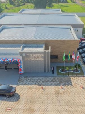 O Tribunal de Justiça do Amazonas (TJAM) inaugurou, o Fórum de Justiça Desembargador Jerônimo Jesuíno Raposo da Câmara, localizado na Comarca de Iranduba, na Região Metropolitana de Manaus.